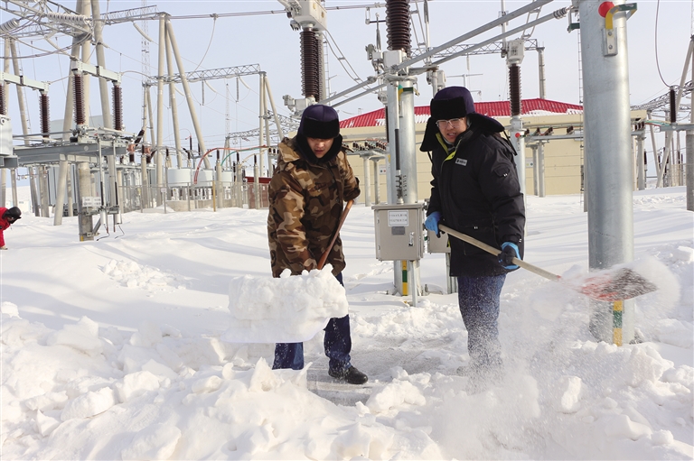 雪后巡视
守护光明