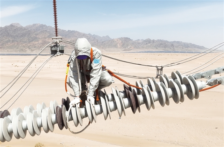 输电尖兵护电网