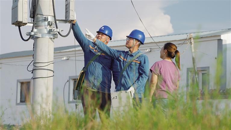 电靓暖城石榴红    以“电”为媒共发展