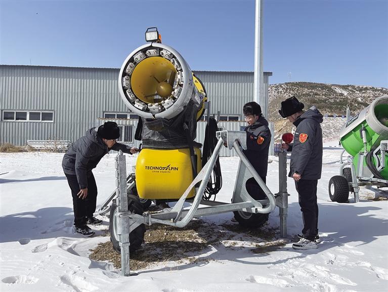 银线织就冰雪传奇   电力护航冬冠之巅