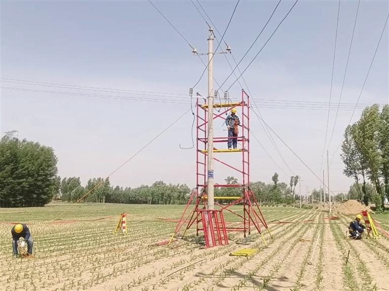 绝缘脚手架“首秀”乌审农区